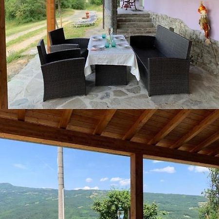 הוילה Varsi La Casa Sulla Collina מראה חיצוני תמונה