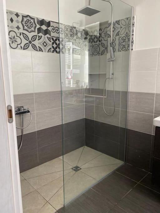 הוילה Varsi La Casa Sulla Collina מראה חיצוני תמונה